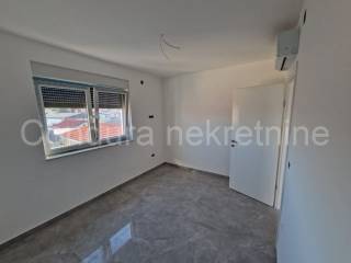 Apartman na moru, Prodaja, Vir, Vir