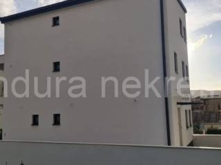 Poslovna zgrada, Prodaja, Pag, Pag