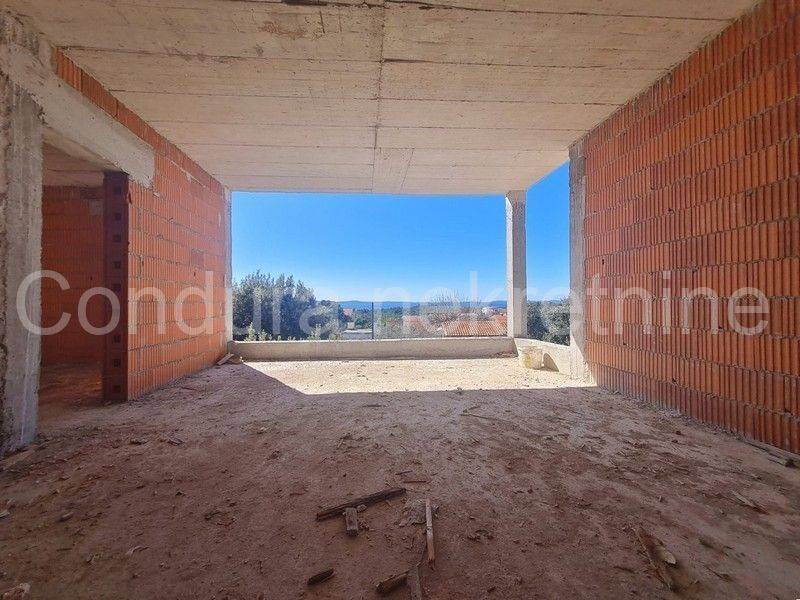 Apartman na moru, Prodaja, Vir, Vir