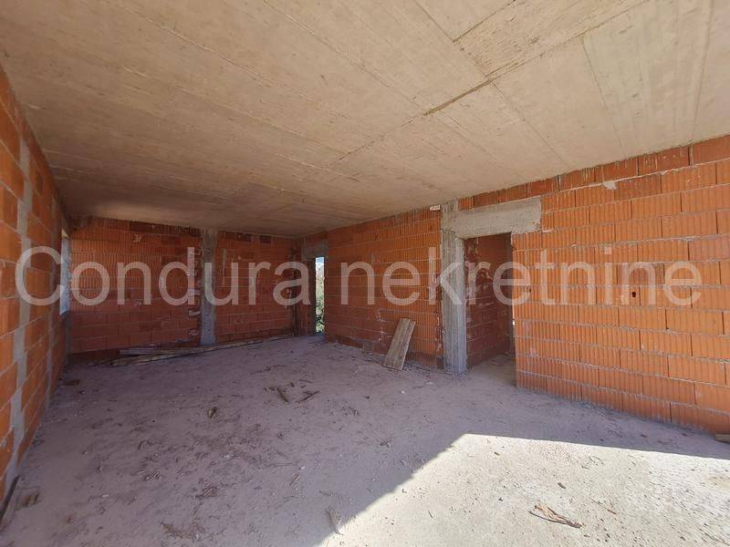 Apartman na moru, Prodaja, Vir, Vir