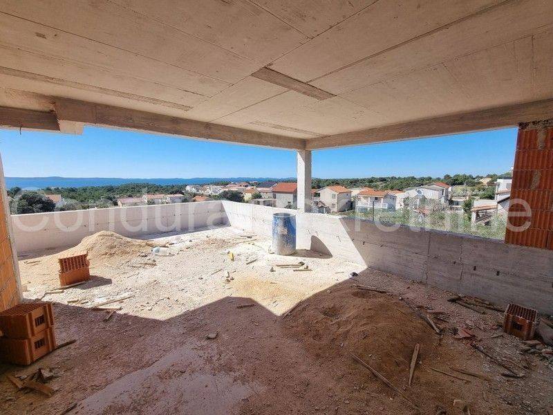 Apartman na moru, Prodaja, Vir, Vir