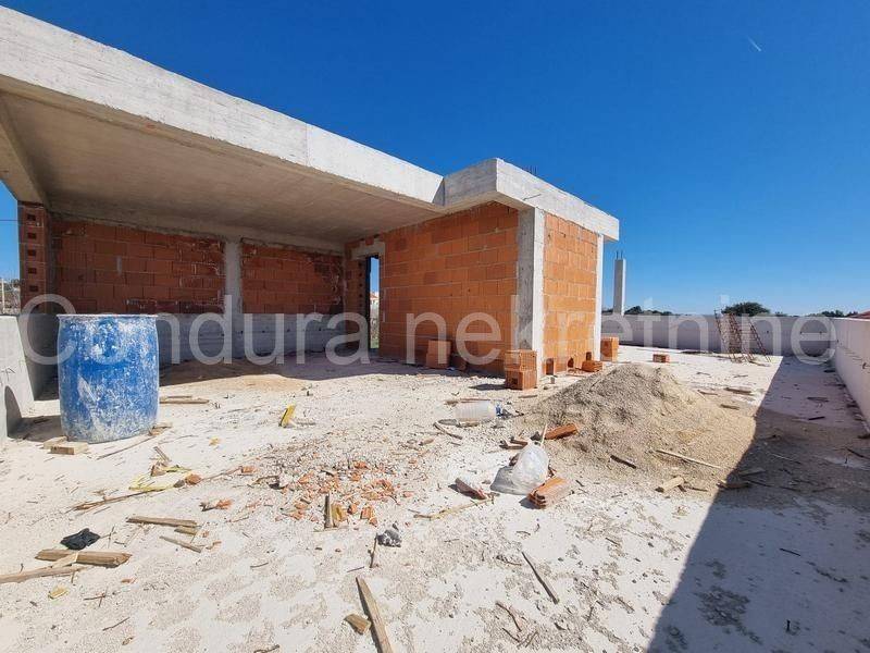 Apartman na moru, Prodaja, Vir, Vir