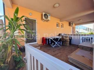 Apartman na moru, Prodaja, Vir, Vir