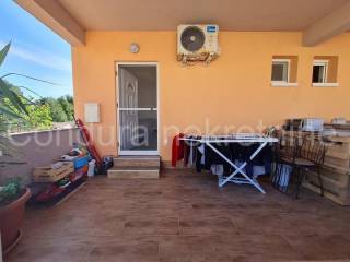 Apartman na moru, Prodaja, Vir, Vir