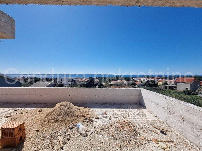 Apartman na moru, Prodaja, Vir, Vir