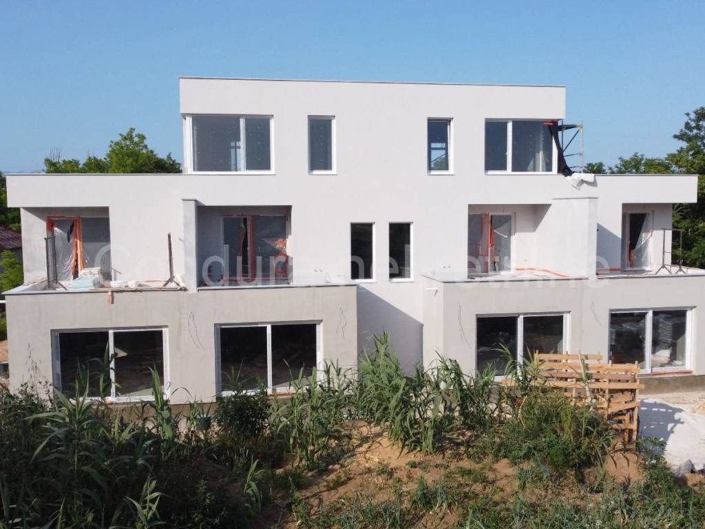 Apartman na moru, Prodaja, Privlaka, Privlaka