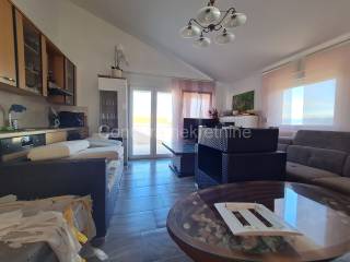 Apartman na moru, Prodaja, Vir, Vir