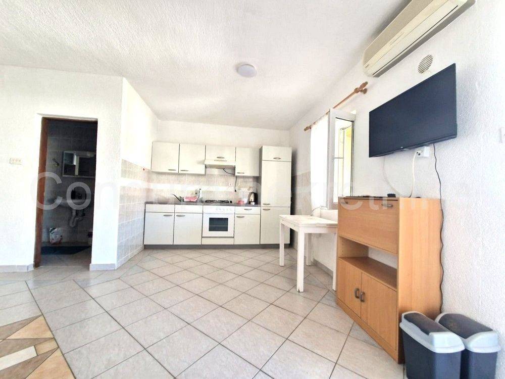 Apartman na moru, Prodaja, Vir, Vir