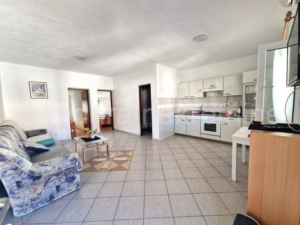 Apartman na moru, Prodaja, Vir, Vir