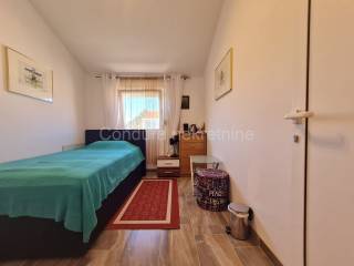 Apartman na moru, Prodaja, Vir, Vir
