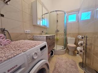Apartman na moru, Prodaja, Vir, Vir