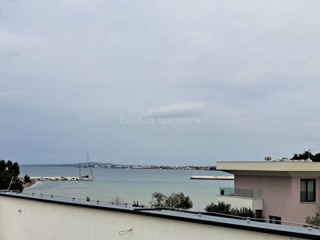 Apartman na moru, Prodaja, Nin, Zaton