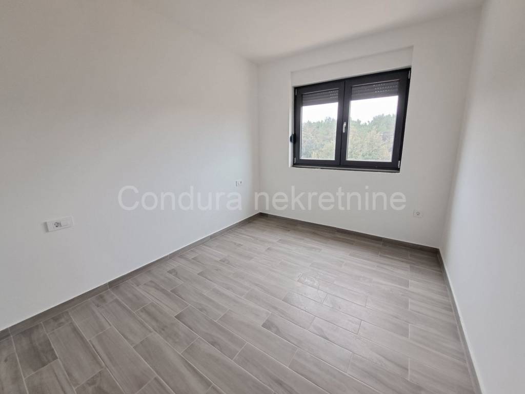 Apartman na moru, Prodaja, Nin, Zaton
