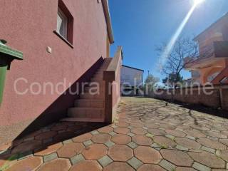 Apartman na moru, Prodaja, Vir, Vir