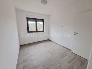 Apartman na moru, Prodaja, Nin, Zaton