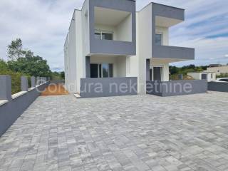 Apartman na moru, Prodaja, Privlaka, Privlaka