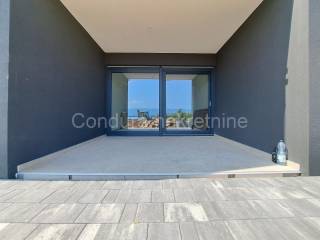 Apartman na moru, Prodaja, Nin, Nin