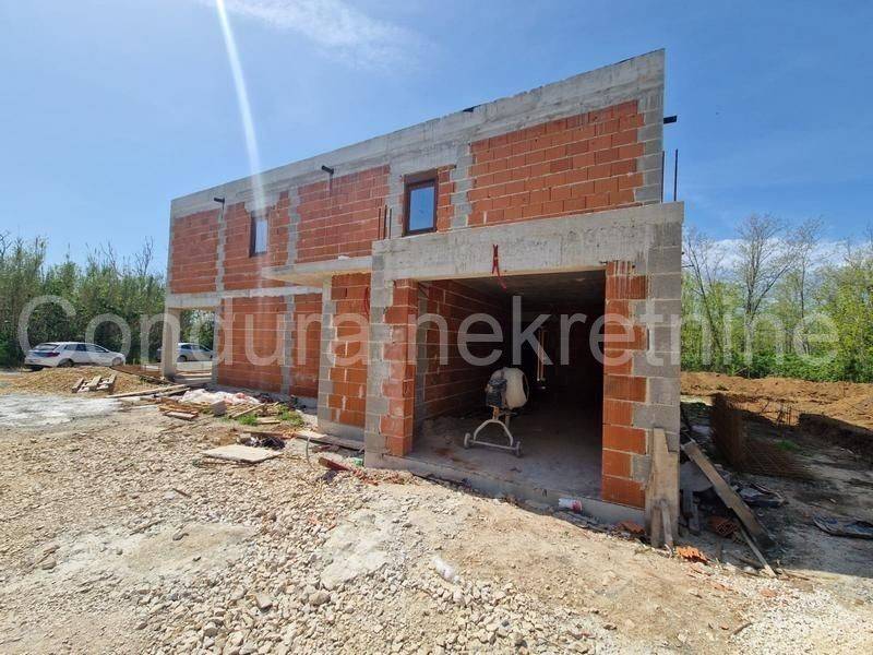 Luksuzna vila, Prodaja, Privlaka, Privlaka
