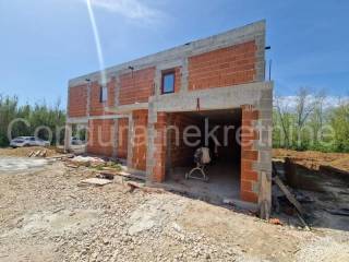 Luksuzna vila, Prodaja, Privlaka, Privlaka