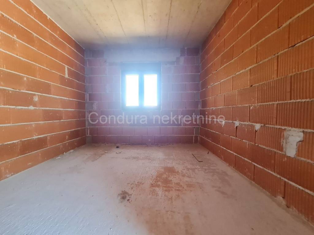 Luksuzna vila, Prodaja, Privlaka, Privlaka