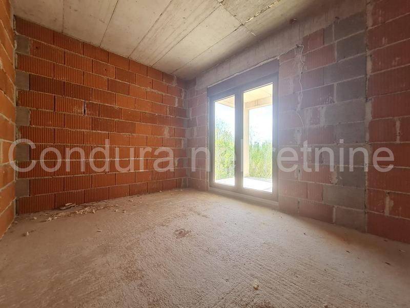 Luksuzna vila, Prodaja, Privlaka, Privlaka