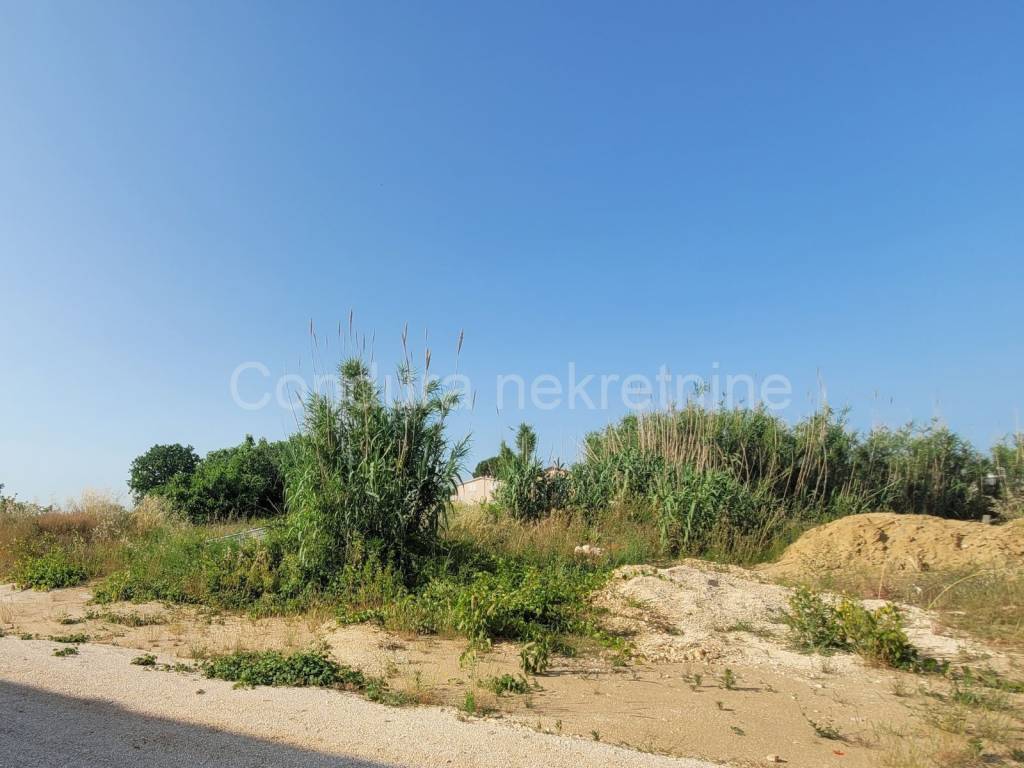 Građevinsko zemljište, Prodaja, Vrsi, Zukve