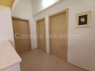 Apartman na moru, Prodaja, Nin, Nin