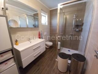 Apartman na moru, Prodaja, Nin, Nin