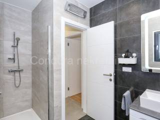 Apartman na moru, Prodaja, Nin, Nin