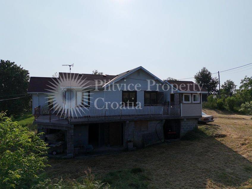 Obiteljska kuća, Prodaja, Slunj, Gornja Glina