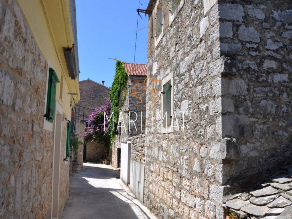Kamena kuca, Prodaja, Jelsa, Jelsa