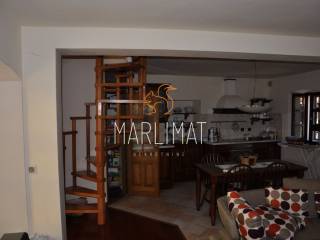 Kamena kuca, Prodaja, Jelsa, Jelsa