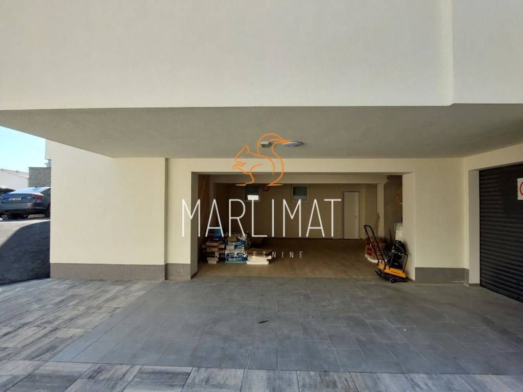 Apartman na moru, Prodaja, Povljana, Povljana