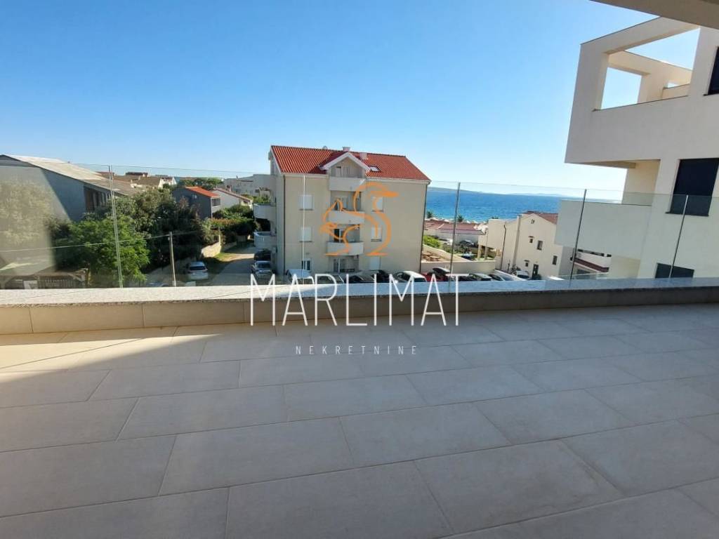 Apartman na moru, Prodaja, Povljana, Povljana
