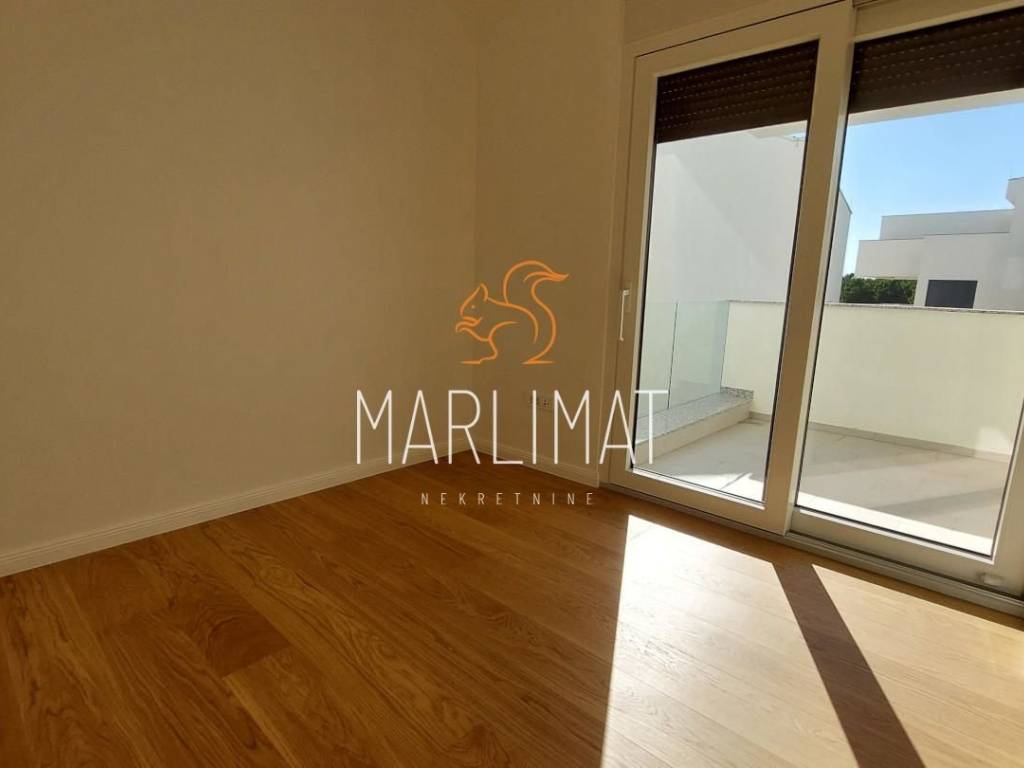 Apartman na moru, Prodaja, Povljana, Povljana