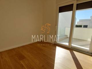 Apartman na moru, Prodaja, Povljana, Povljana