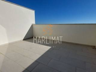 Apartman na moru, Prodaja, Povljana, Povljana