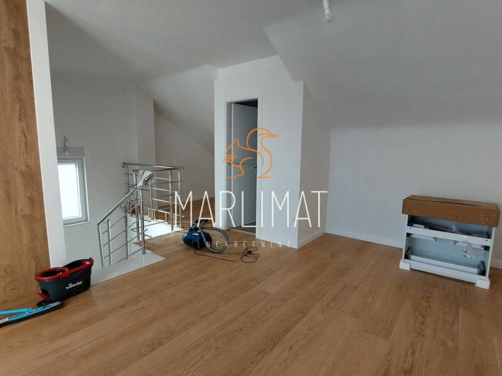 Apartman na moru, Prodaja, Povljana, Povljana