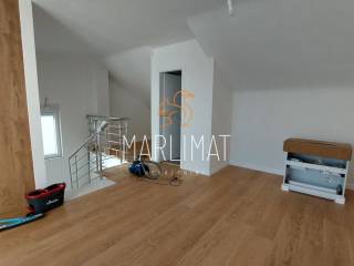 Apartman na moru, Prodaja, Povljana, Povljana