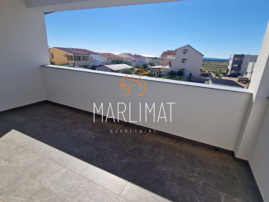 Apartman na moru, Prodaja, Povljana, Povljana