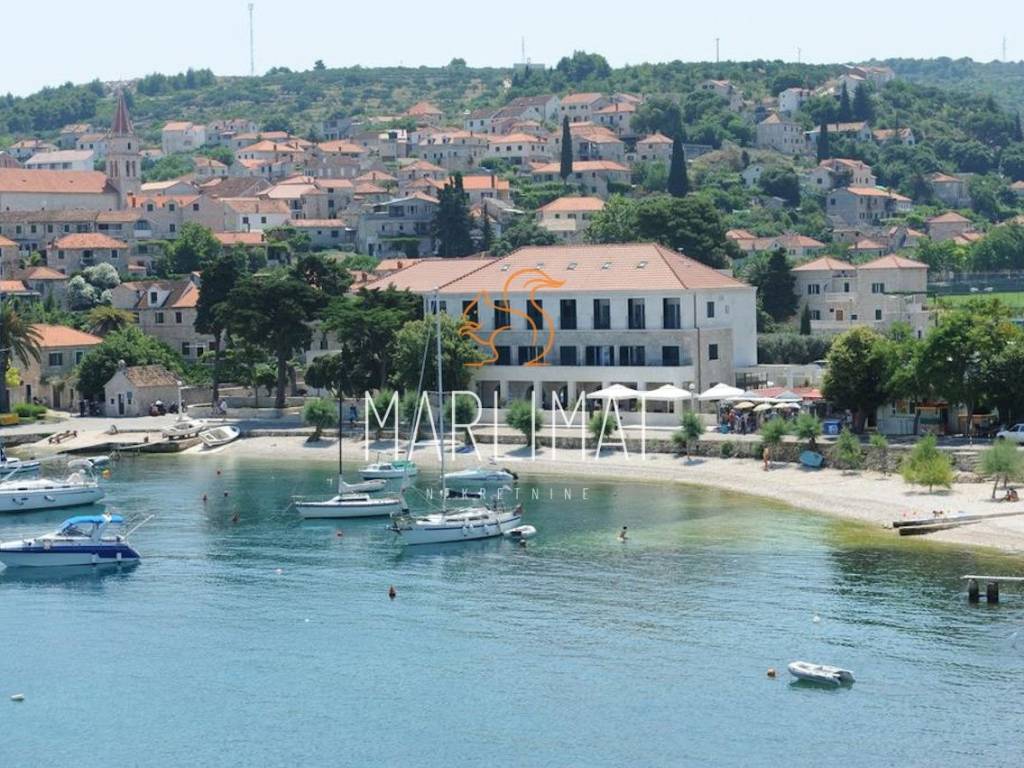 Hotel, Prodaja, Postira, Postira