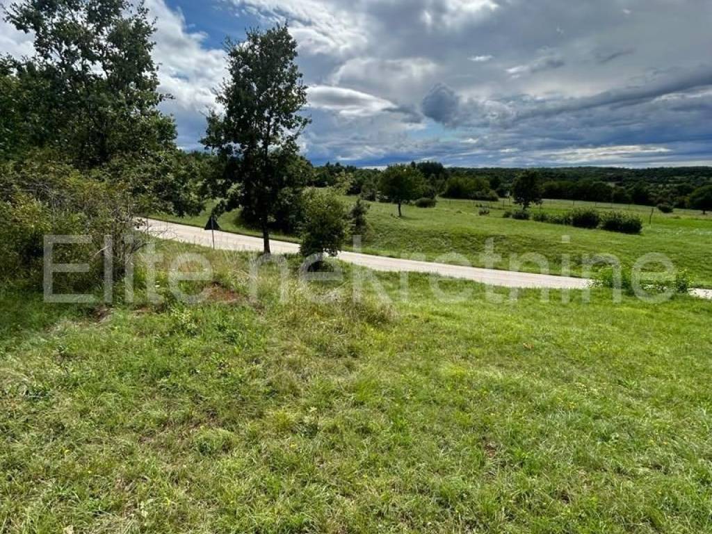 Građevinsko zemljište, Prodaja, Oprtalj, Oprtalj