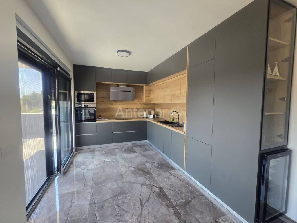 Apartman na moru, Prodaja, Vrsi, Mulo