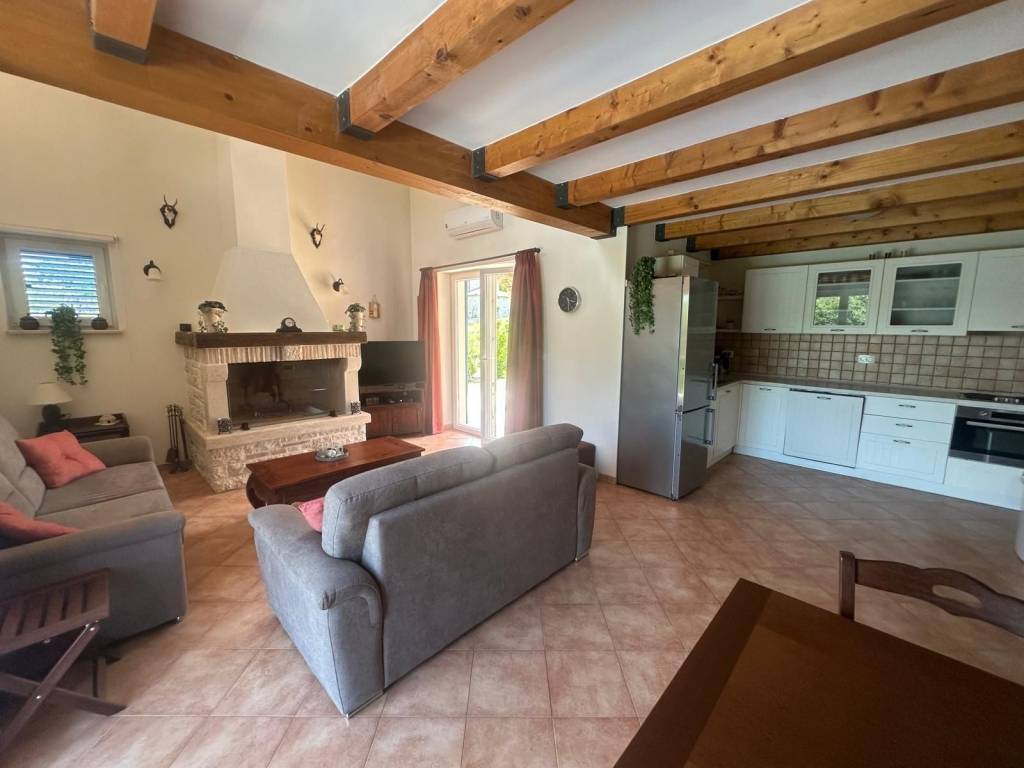 Dvojna kuća, Prodaja, Kaštelir-Labinci, Kaštelir