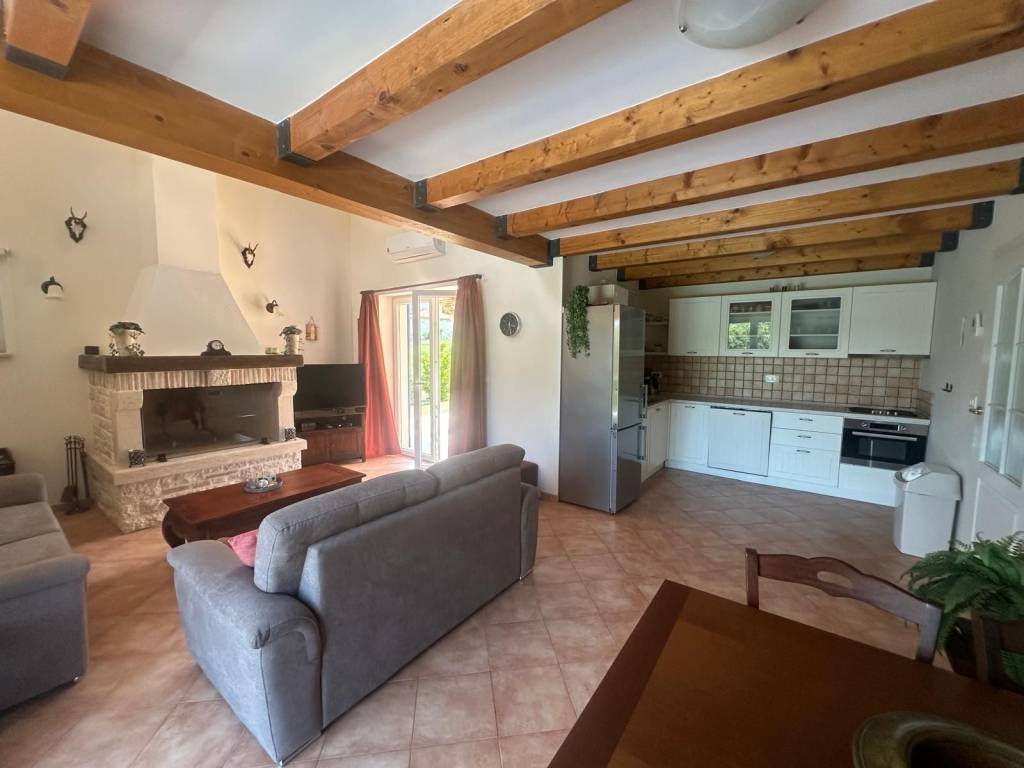 Dvojna kuća, Prodaja, Kaštelir-Labinci, Kaštelir