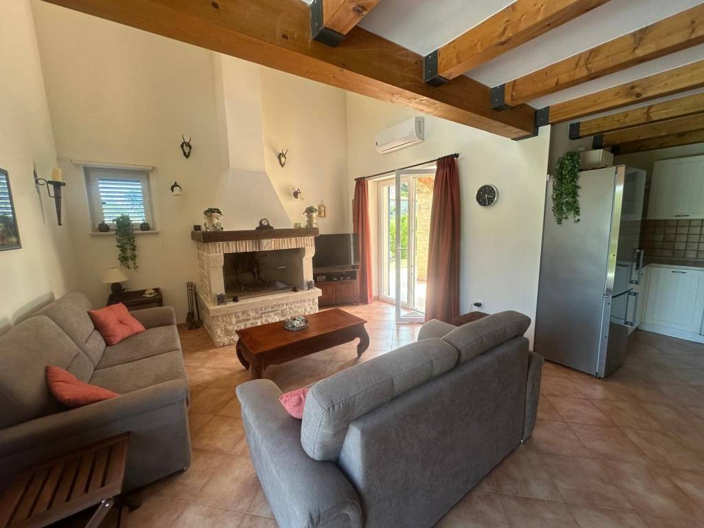 Dvojna kuća, Prodaja, Kaštelir-Labinci, Kaštelir