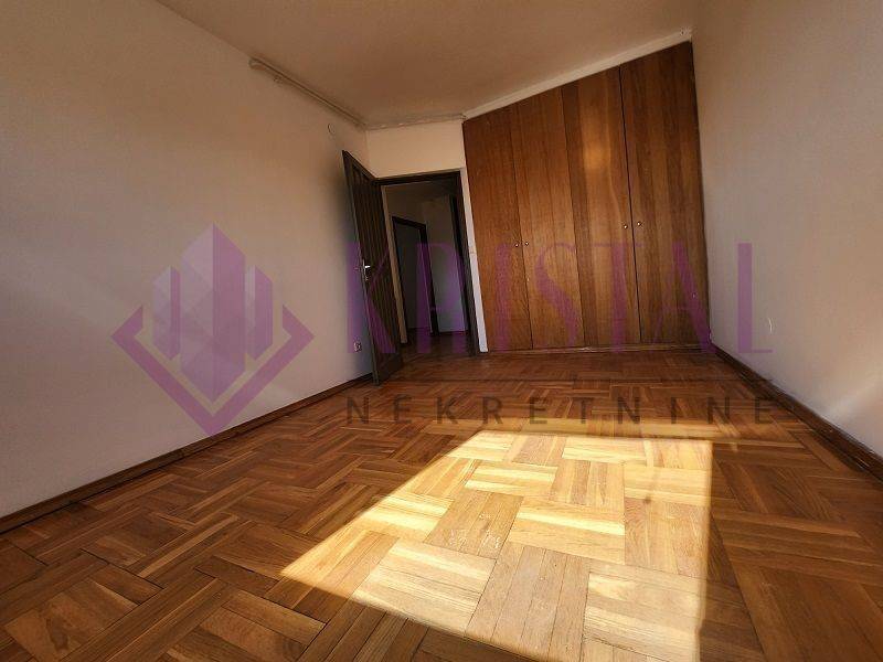 Ured, Najam, Zagreb, Črnomerec
