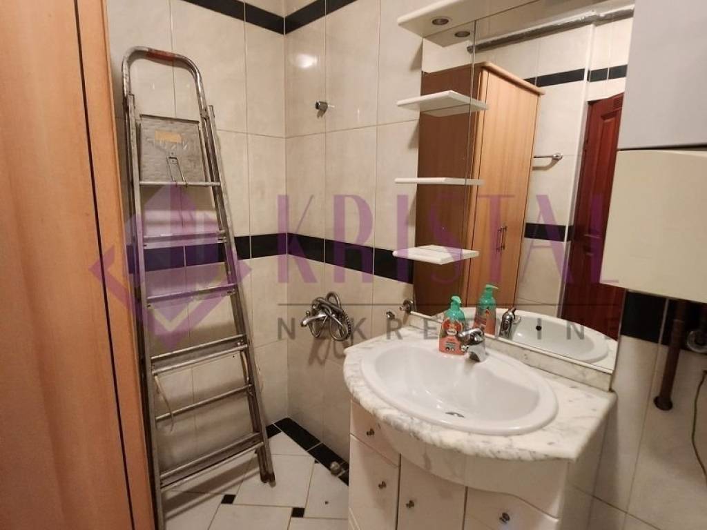 Ured, Najam, Zagreb, Črnomerec
