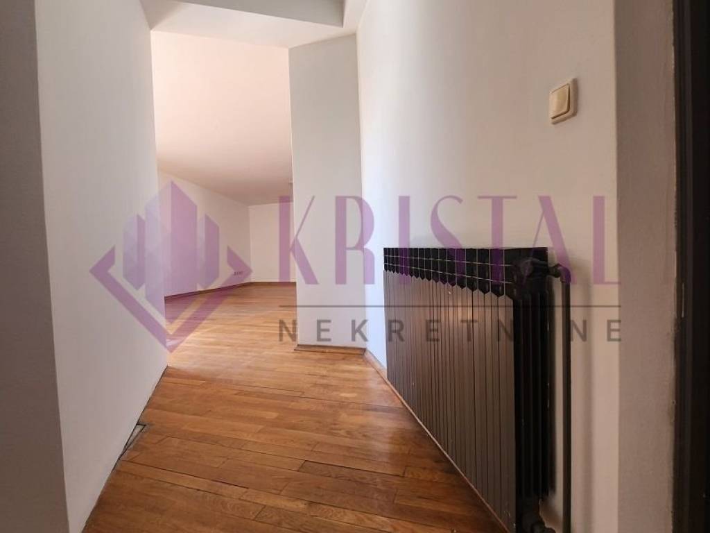 Ured, Najam, Zagreb, Črnomerec