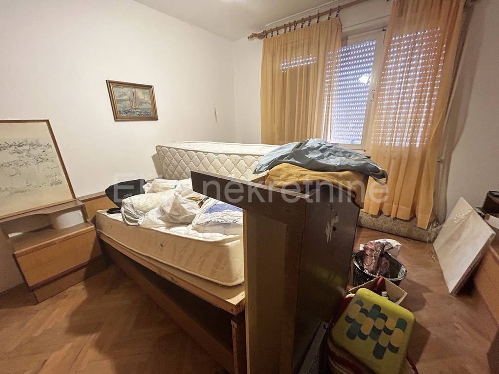 Stan u zgradi, Prodaja, Pula, Pula